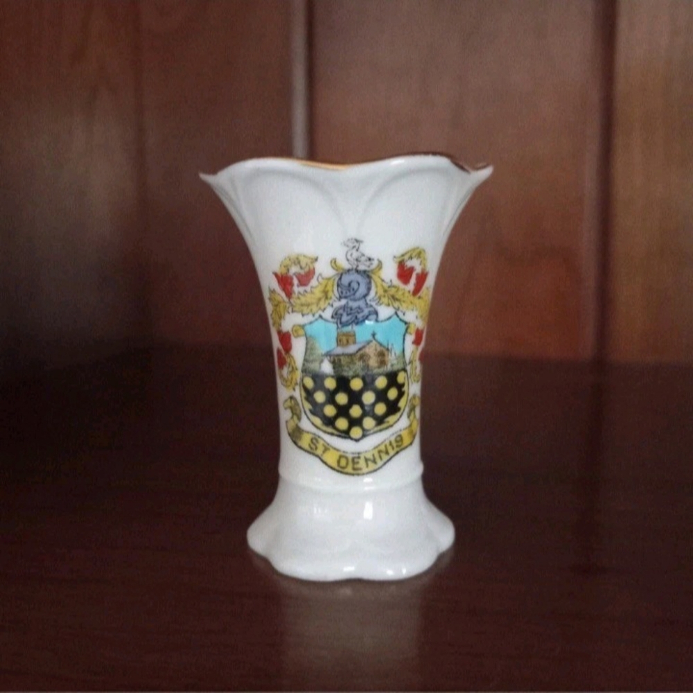 One & All British Porcelain St. Dennis Crest Mini Vase Toothpick Holder